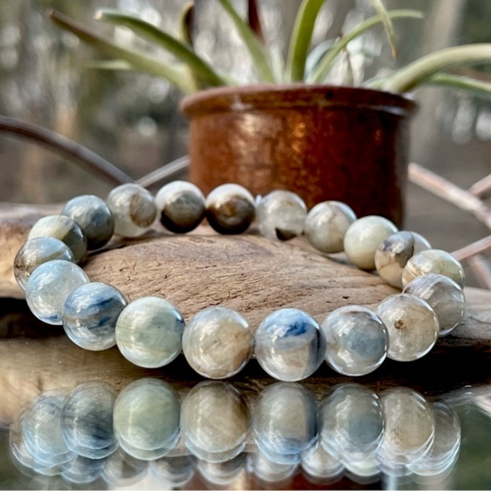 10.8mm Blue Kyanite Crystal Bracelet